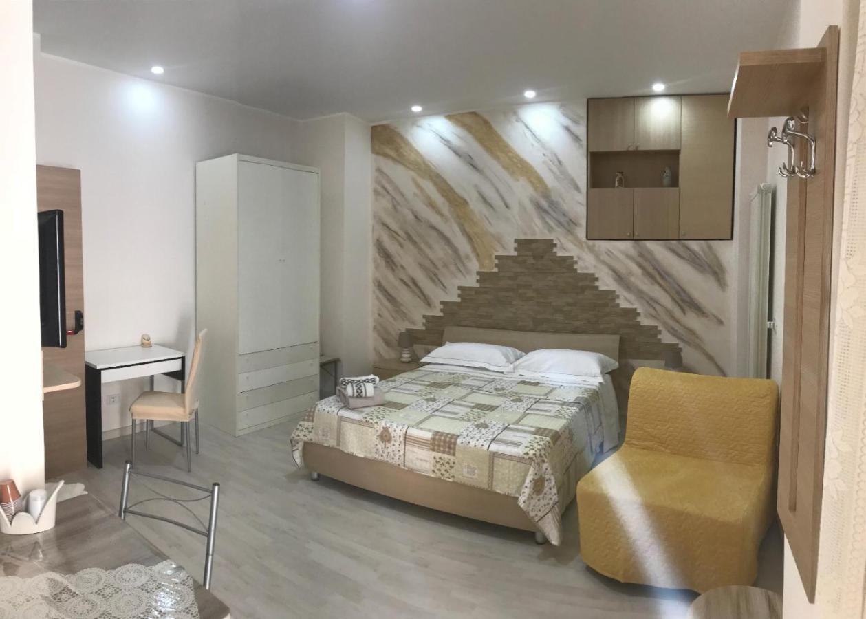 Bed&Breakfast La Volpe Rossa Regalbuto Exterior foto
